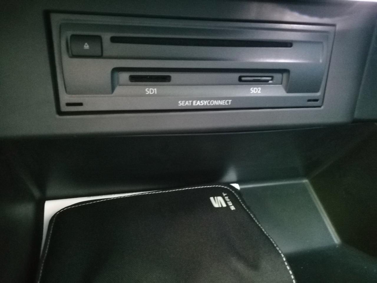 Seat Leon 1.4 TGI ST Business HIGH "UNICO PROPRIETARIO/FARI LED"