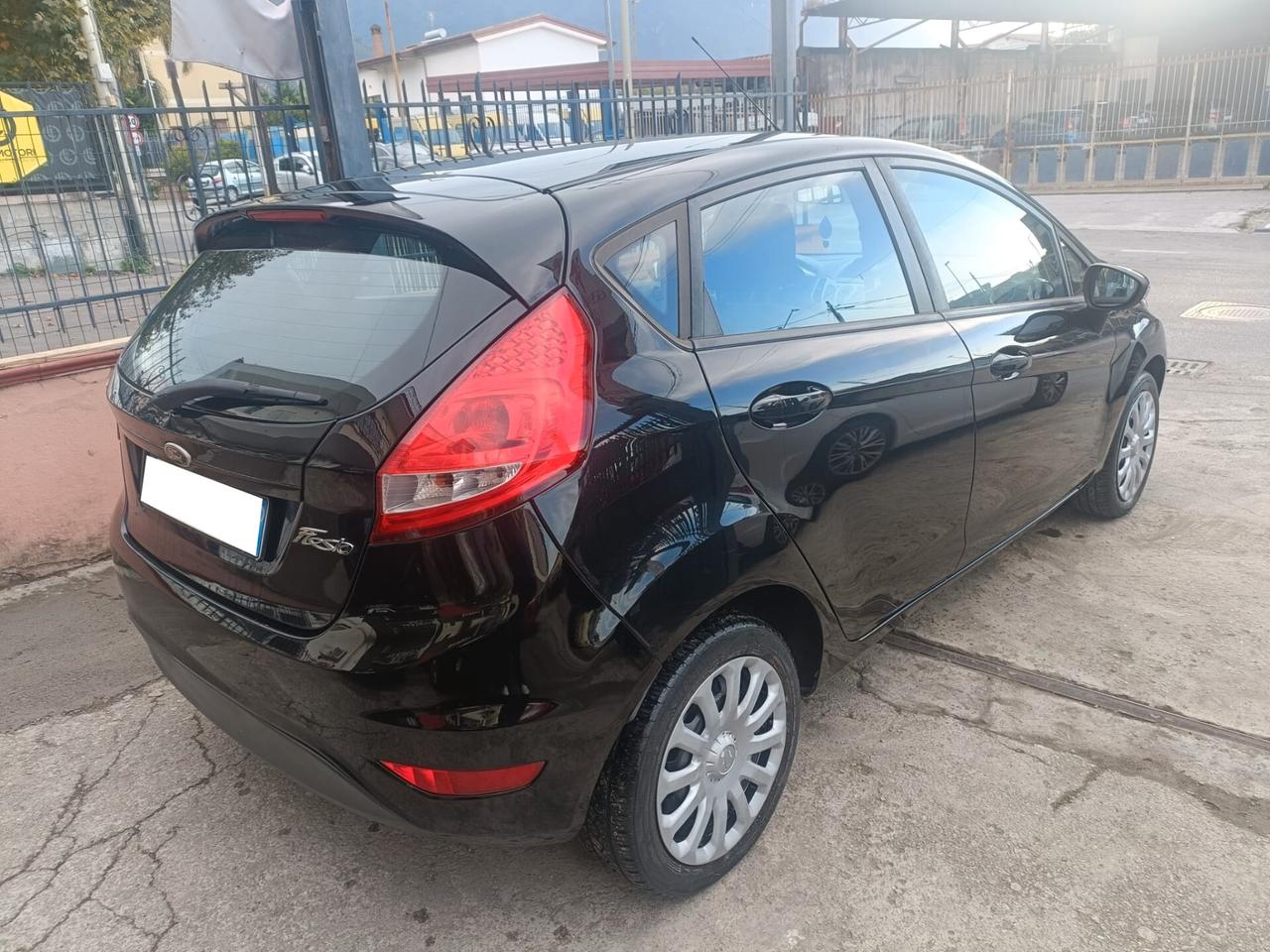 Ford Fiesta 1.2 82 CV 5 porte Titanium