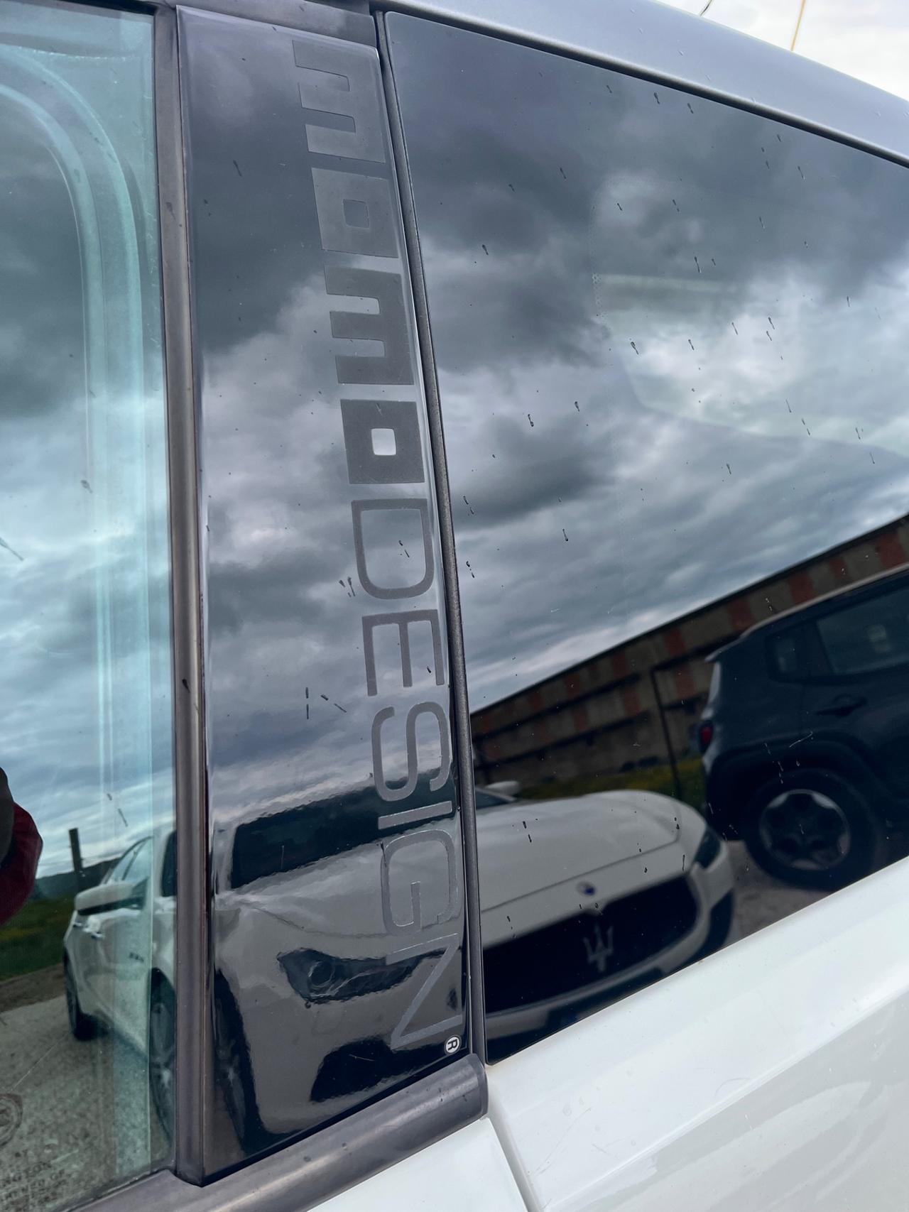 Lancia Ypsilon 1.3 MJT 90 CV DPF Sport MomoDesign