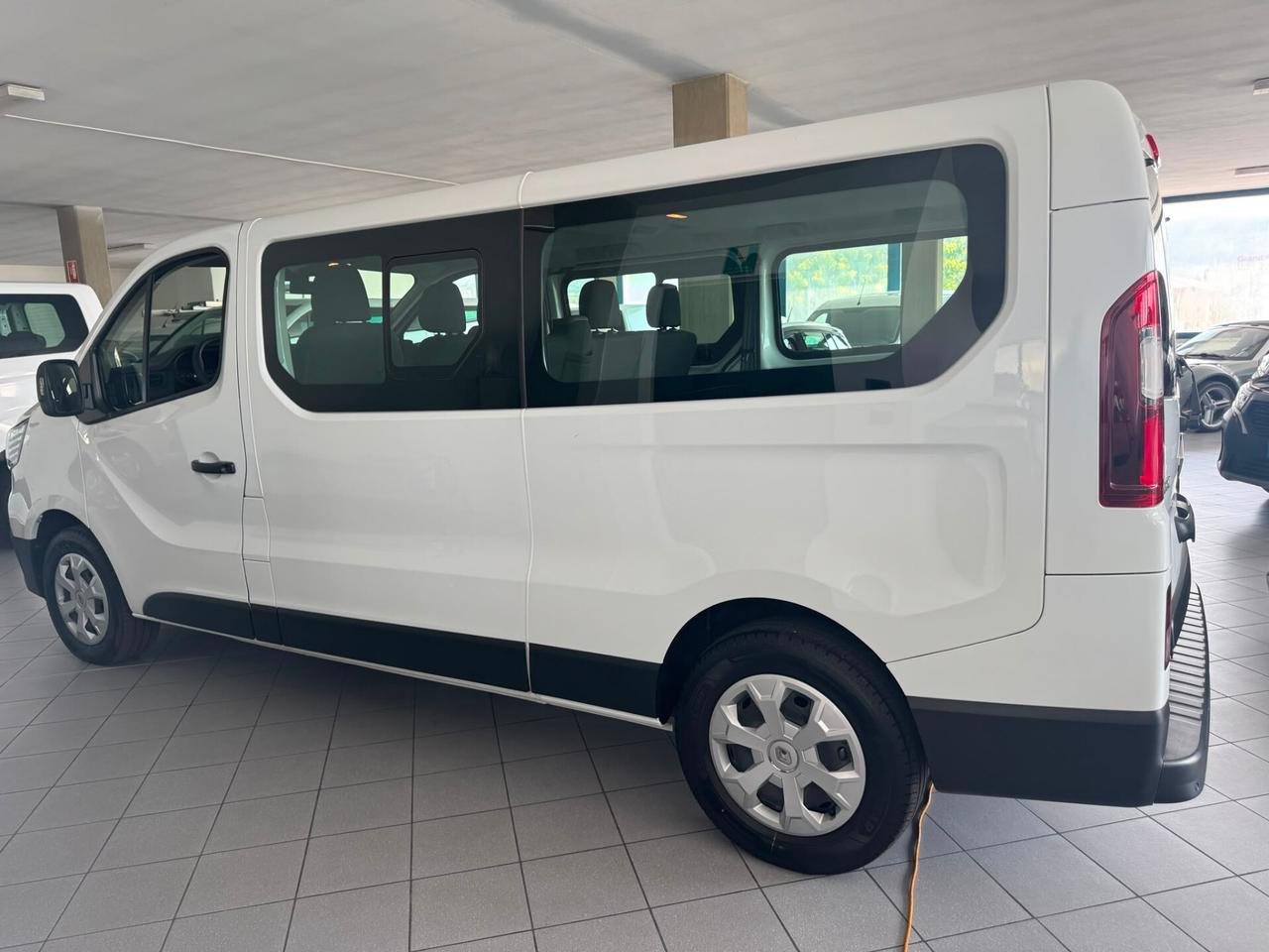Renault Trafic 2.0 dCi 150CV PL-TN- Autom. 6 posti N1
