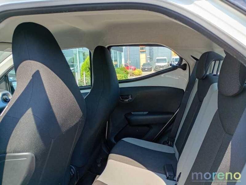 Toyota Aygo 1.0 x-play 5p m-mt my15