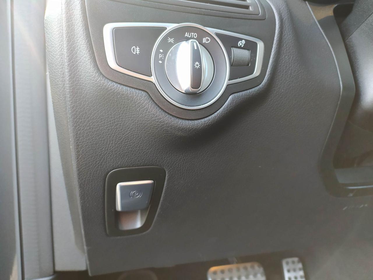 Mercedes-Benz GLC 220 Premium Plus GLC 220 D