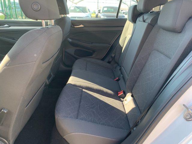 VOLKSWAGEN Golf 1.0 eTSI EVO DSG Life