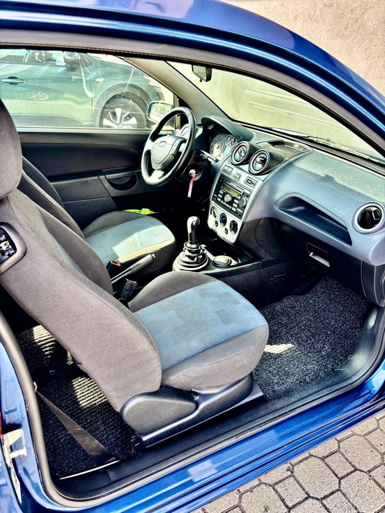 Ford Fiesta 1.4 TDCi 3p. Ghia !! ( SOLI 60.000 km ) !!