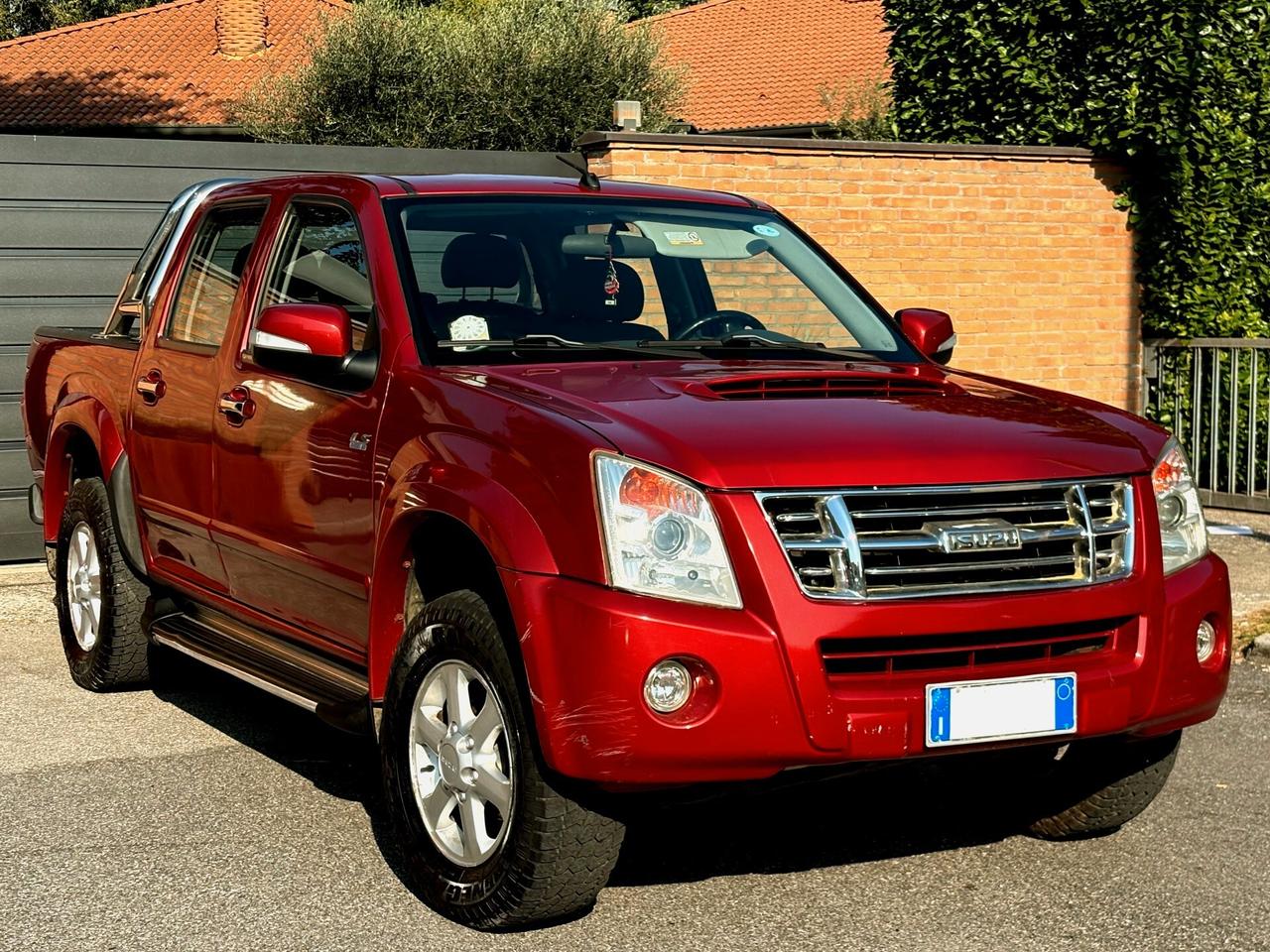 ISUZU D-MAX 3.0D 4x4 aut-D/Cabina-Gancio-2010