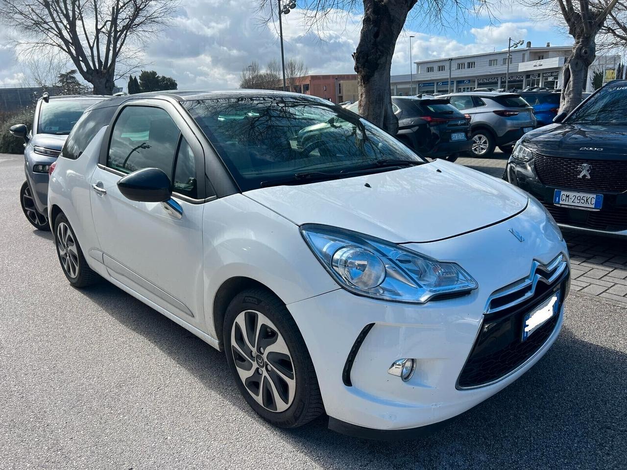 Ds DS3 DS 3 1.6 e-HDi 90 airdream Just Black ADATTA A NEOPATENTATI