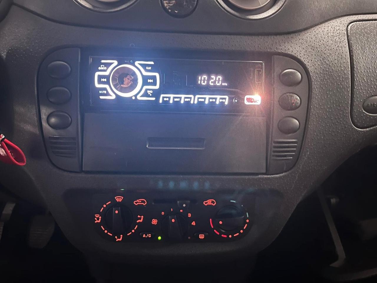 Citroen C2 1.1 - IDEALE X NEOPATENTATI - 2004
