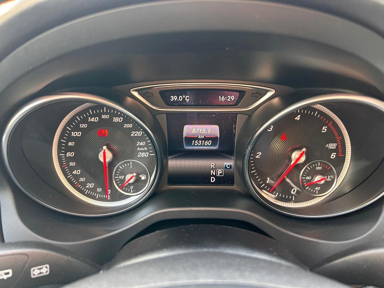 Mercedes-benz GLA 200 d Automatic Premium