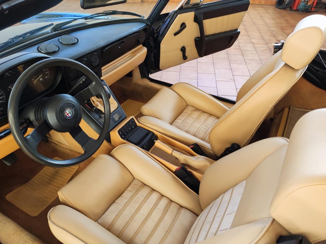 Alfa Romeo Spider 1.6