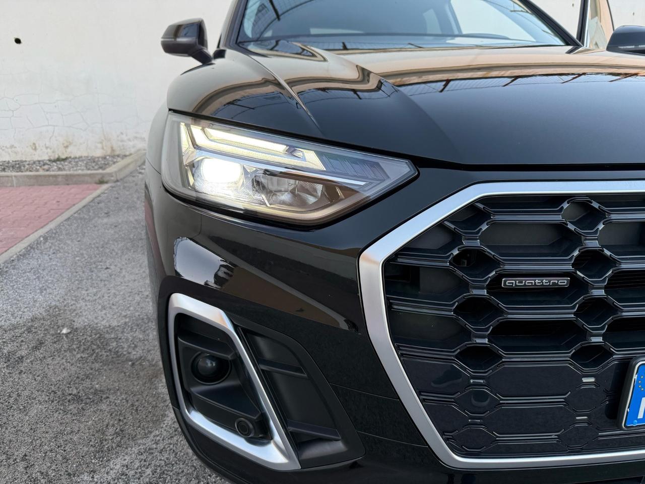 Audi Q5 S line 2023 - 3 anni di GARANZIA