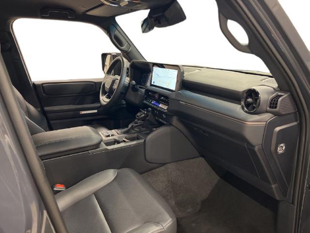 TOYOTA Land Cruiser 2.8 D4D A/T AWD Adventure