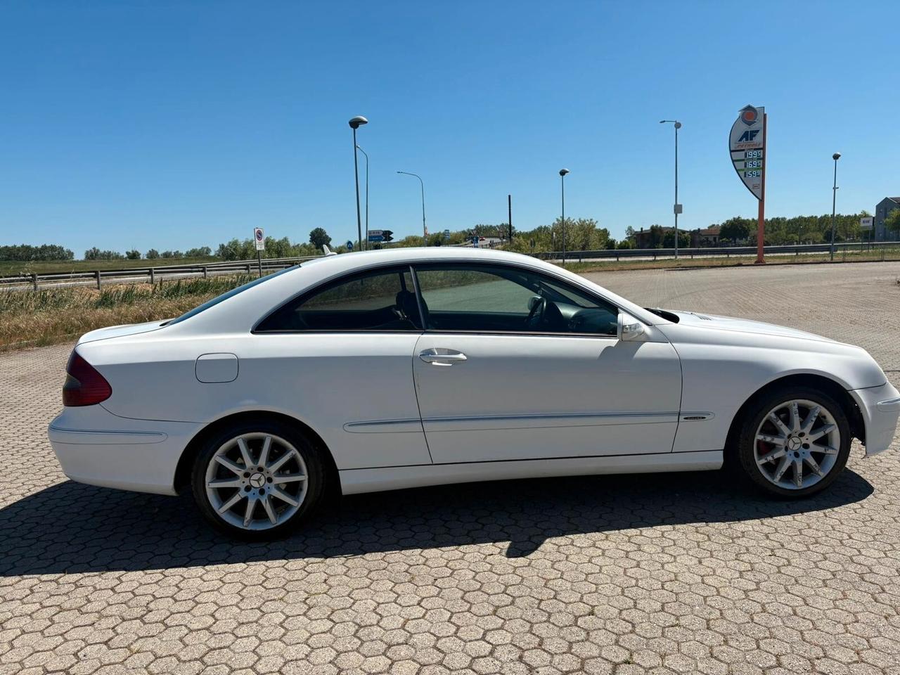 Mercedes-benz E 220 CDI cat Classic