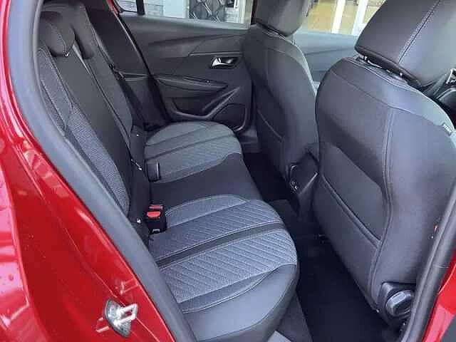 Peugeot 208 1.2 Hybrid 110cv ALLURE + ACCESS PACK KM ZERO