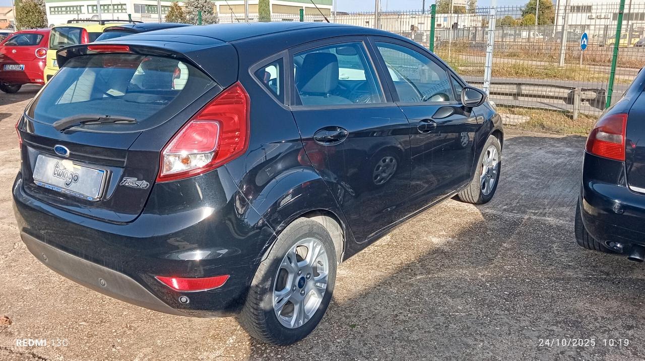 Ford Fiesta 1.5 TDCi 75CV 5 porte Titanium