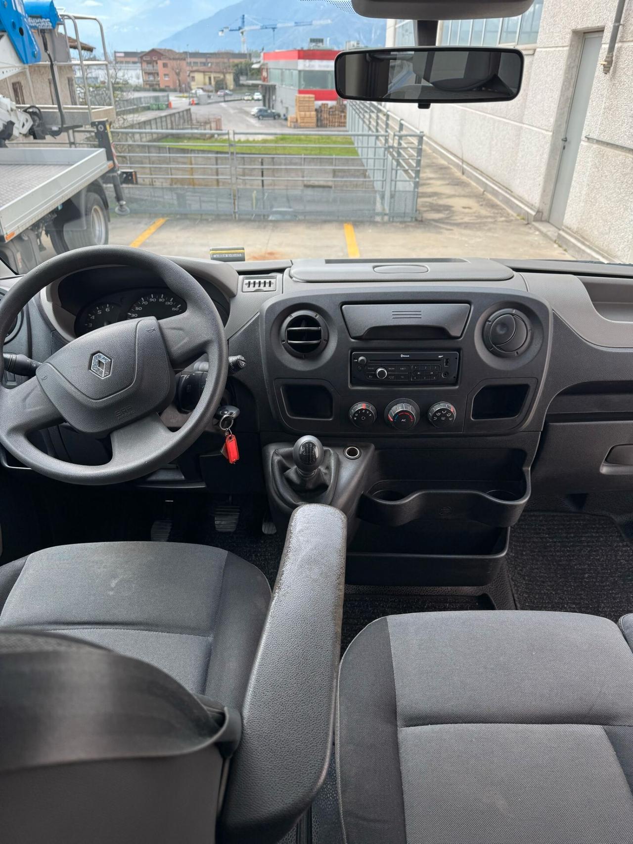 Renault Master T35 2.3 dCi/125 PL-DC Cabinato E5