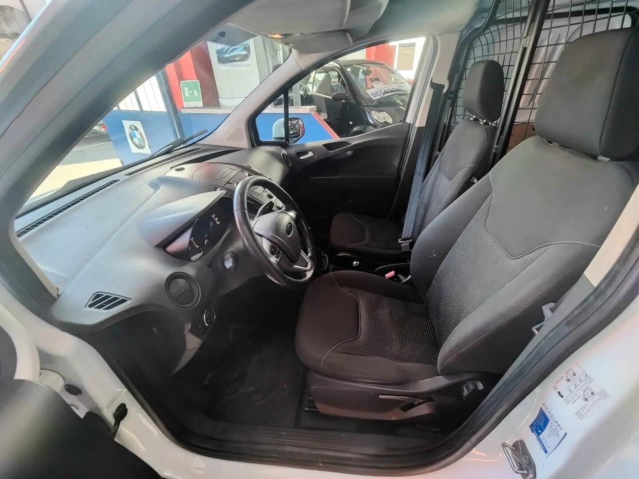 Ford Transit Courier 1.5 TDCi 95CV Van Entry