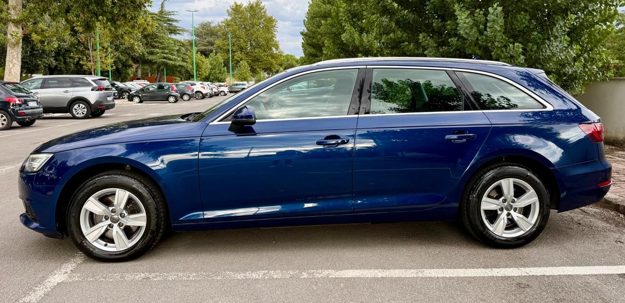 Audi A4 2.0 TDI 150 CV S tronic