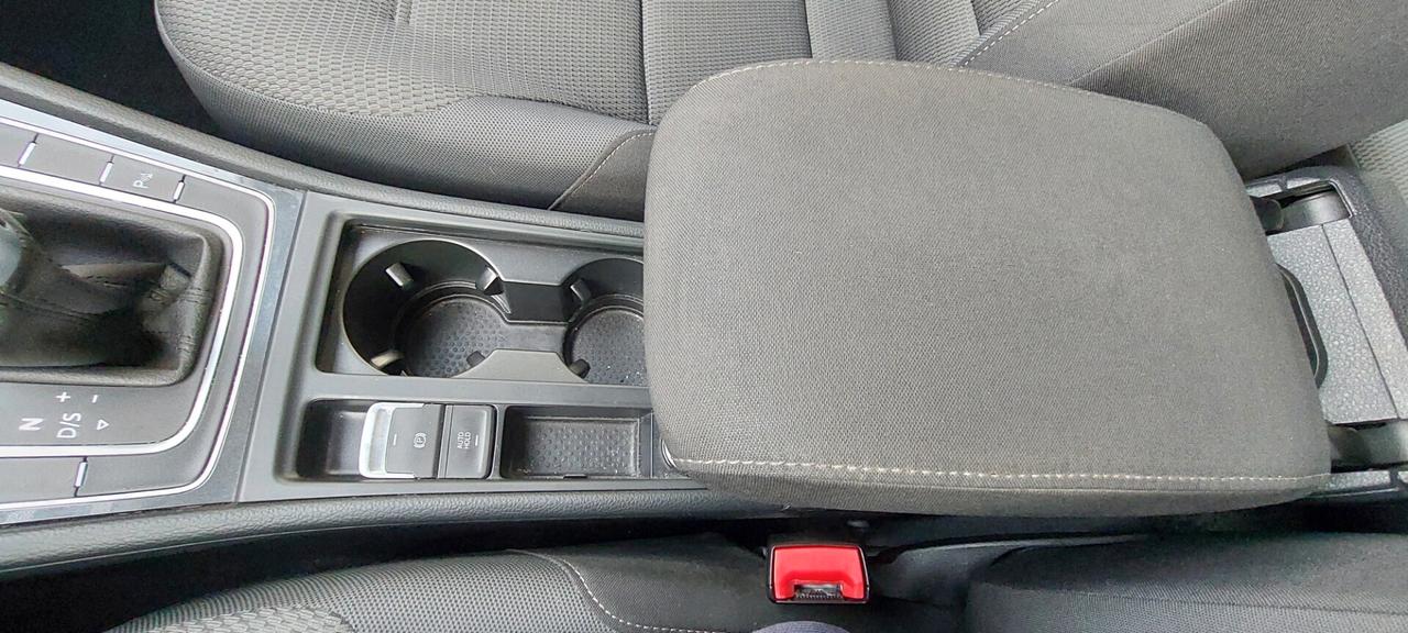 GOLF 7,5 CAMBIO AUTOMATICO DSG 1,5 METANO 130 CV NAVI TELEFONO SENSORI IMPECCABILE