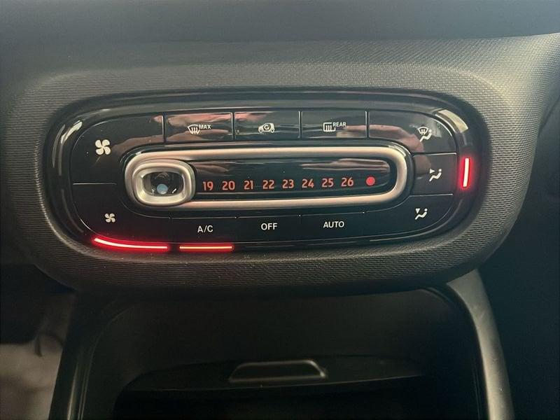 smart fortwo fortwo EQ Pure 22 KW