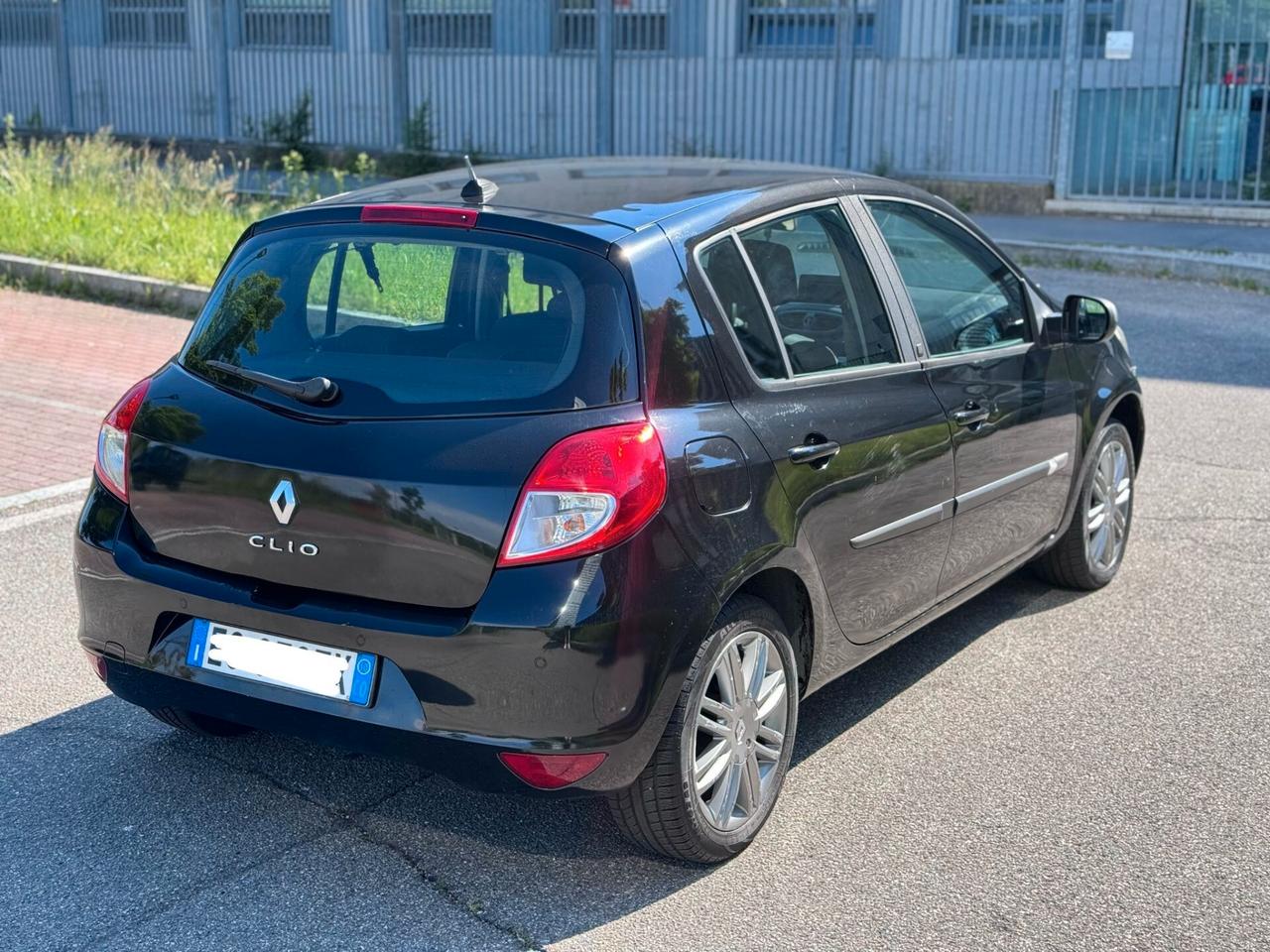 Renault Clio 1.2 16V 5 porte Luxe