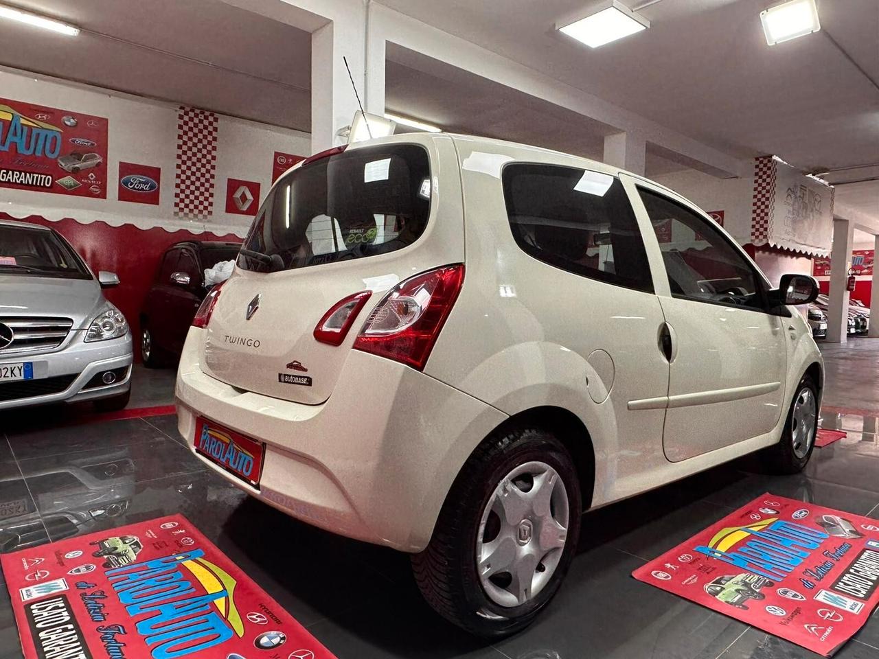Renault Twingo 1.2 75cv Live - 2013
