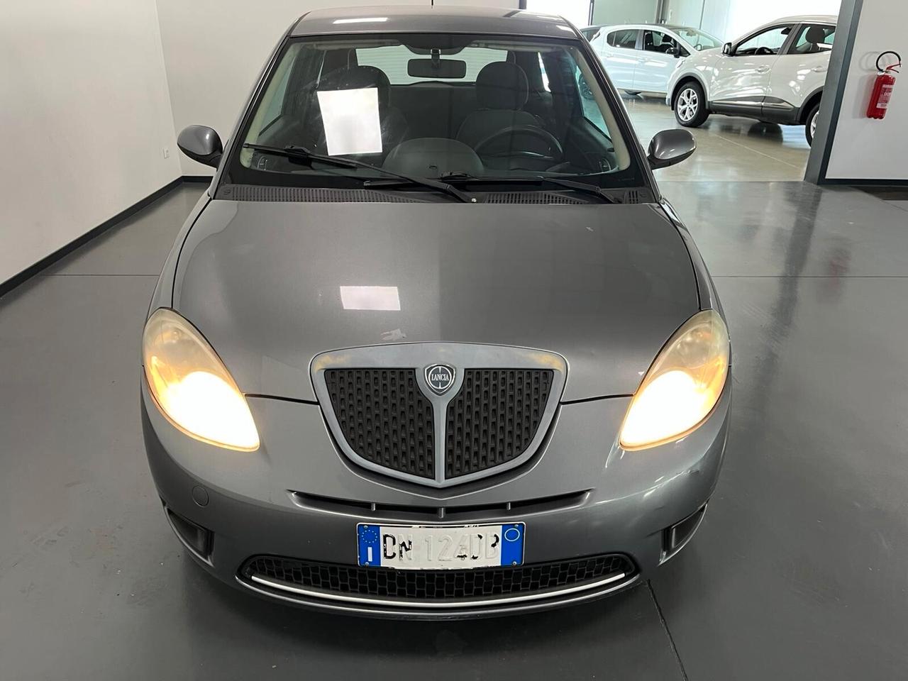 Lancia Ypsilon 1.2 Argento