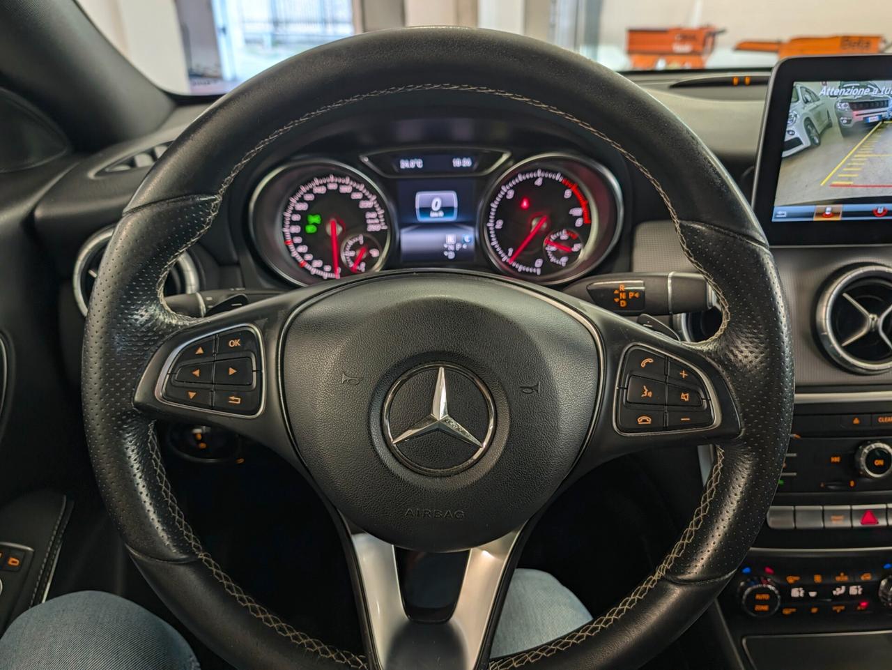 Mercedes-benz CLA 200 d 4Matic Automatic Sport