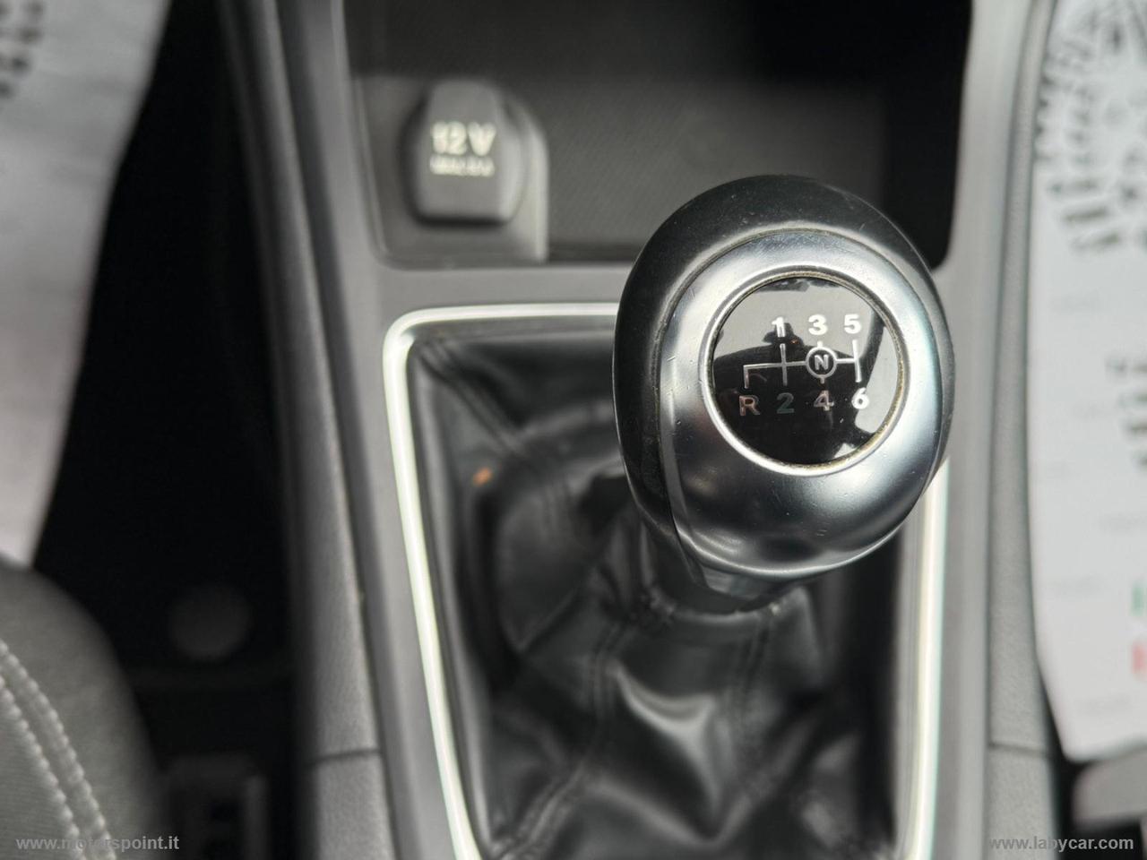 MERCEDES-BENZ B 180 d Premium