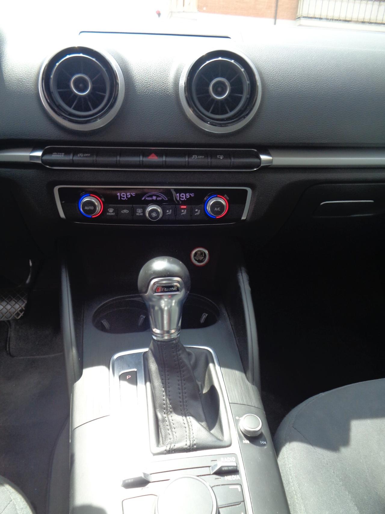 Audi A3 1.4 TFSI S tronic Attraction