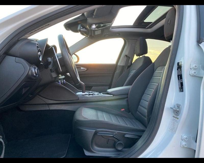 Alfa Romeo Giulia 2020 2.2 t Rosso Edizione 160cv auto