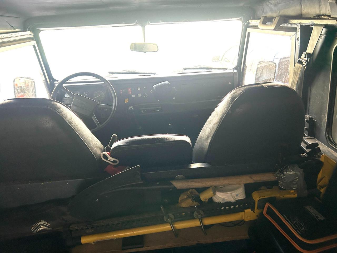 LAND ROVER Defender 90 2.5 TDI AUTOCARRO 3 POSTI