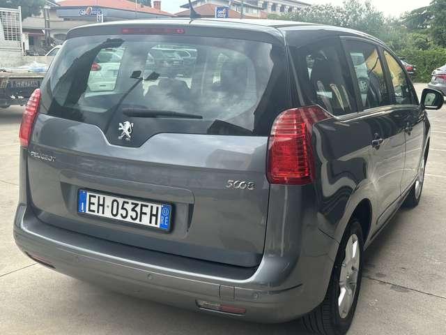 Peugeot 5008 1.6 hdi 8v Tecno 112cv robot 7 POSTI