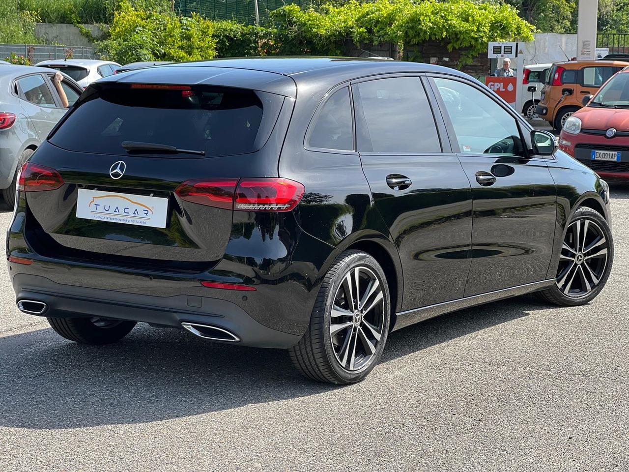 Mercedes-Benz B 180 Sport Plus B 180 D