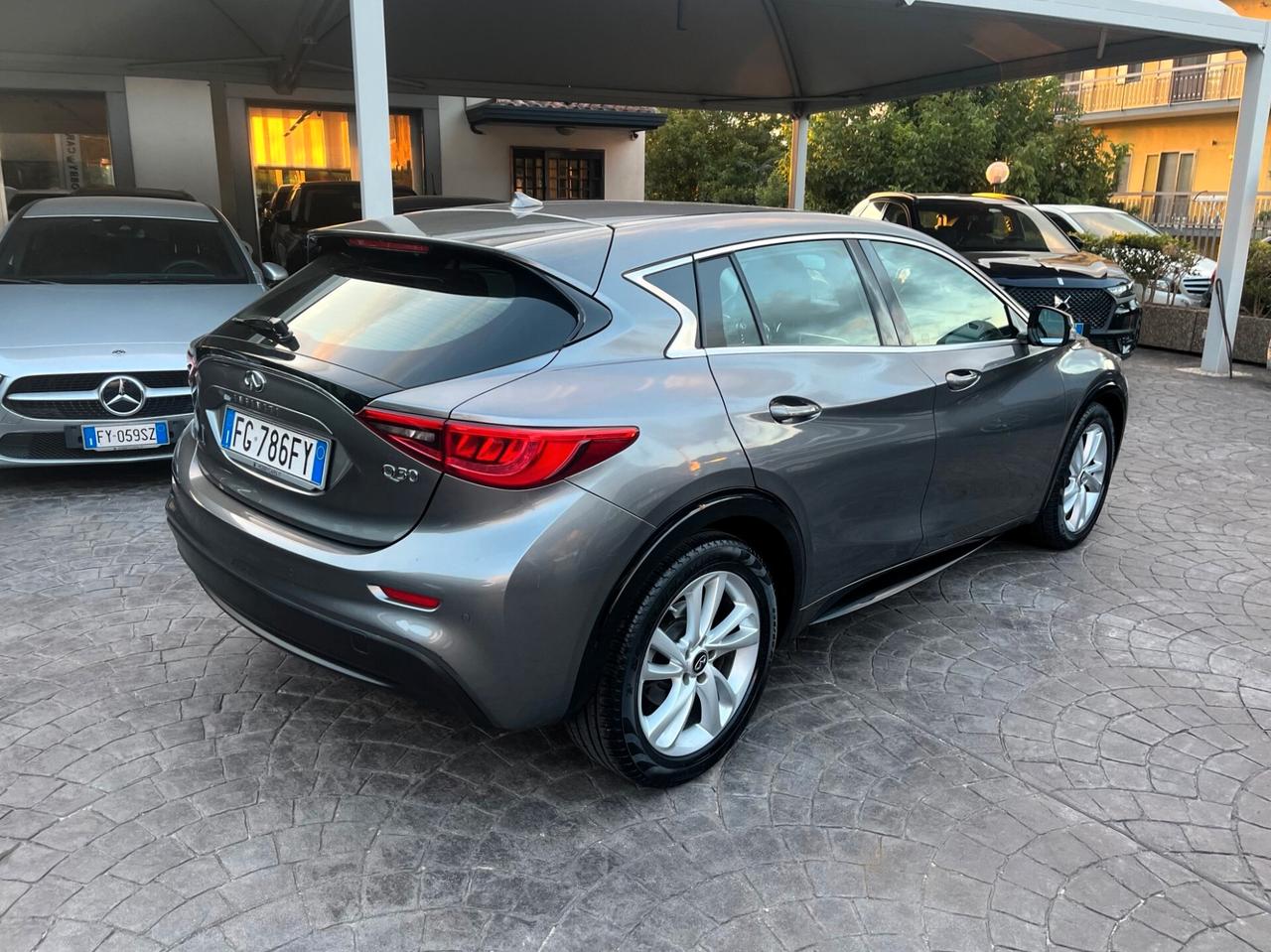 Infiniti Q30 1.5 diesel DCT Premium