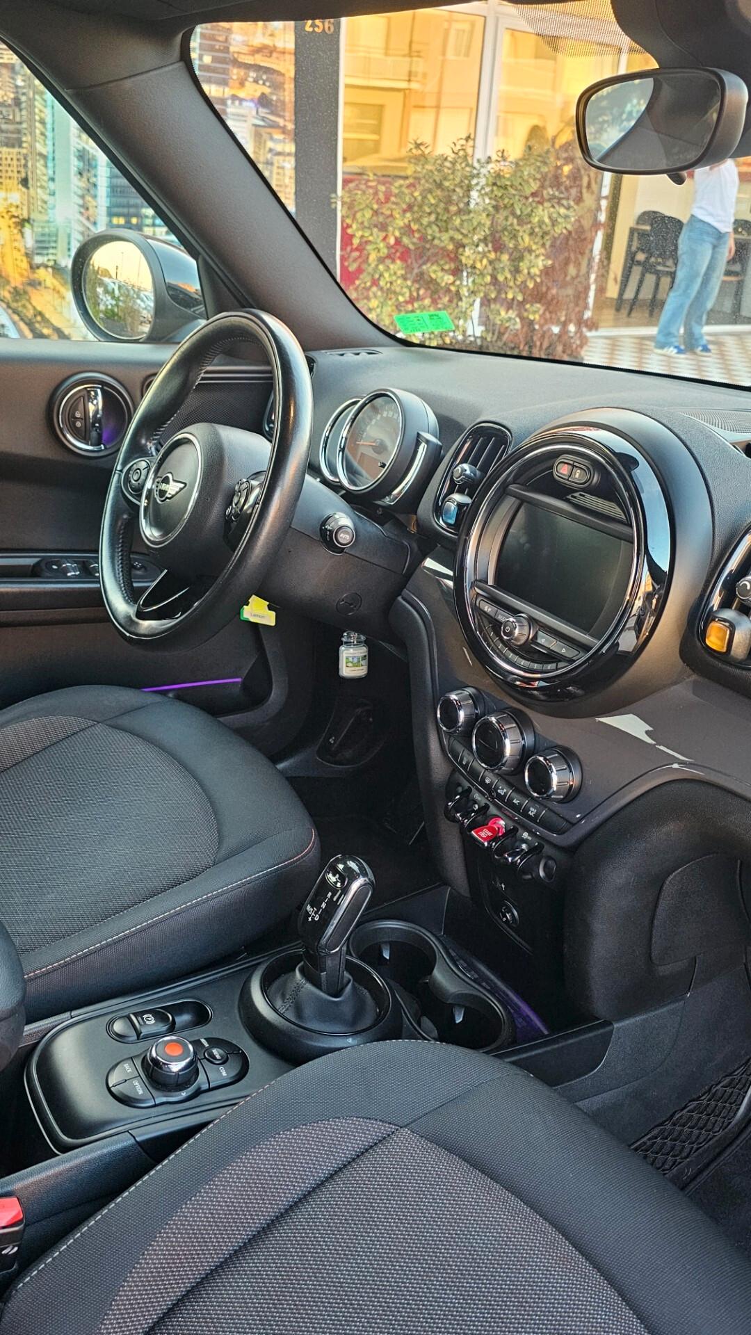 Mini Cooper Countryman 1.5 One D Hype