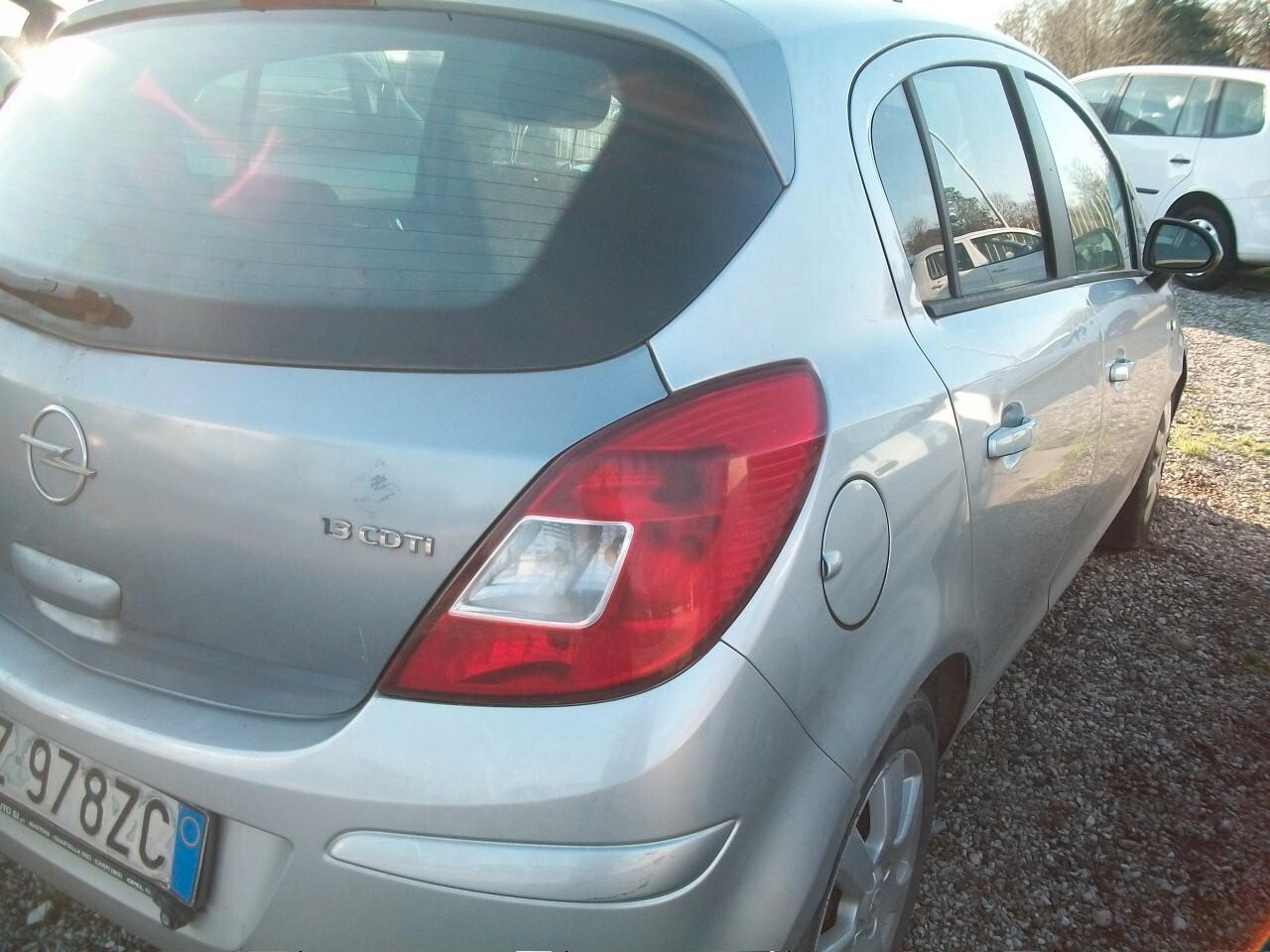 Opel Corsa 1.3 CDTI 75CV ecoFLEX 5 porte Club EURO 04 KM 230450 SI NUOVI PATENTATI COME VISTA