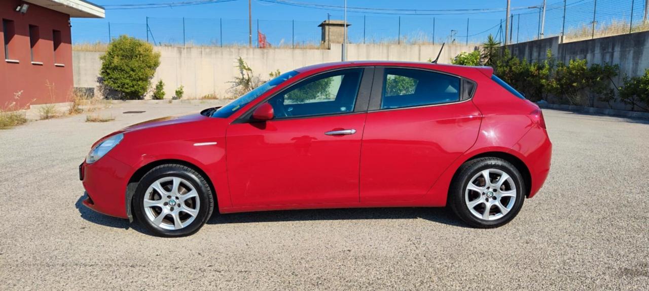 Alfa Romeo Giulietta 1.6 JTDm-2 105 CV Exclusive