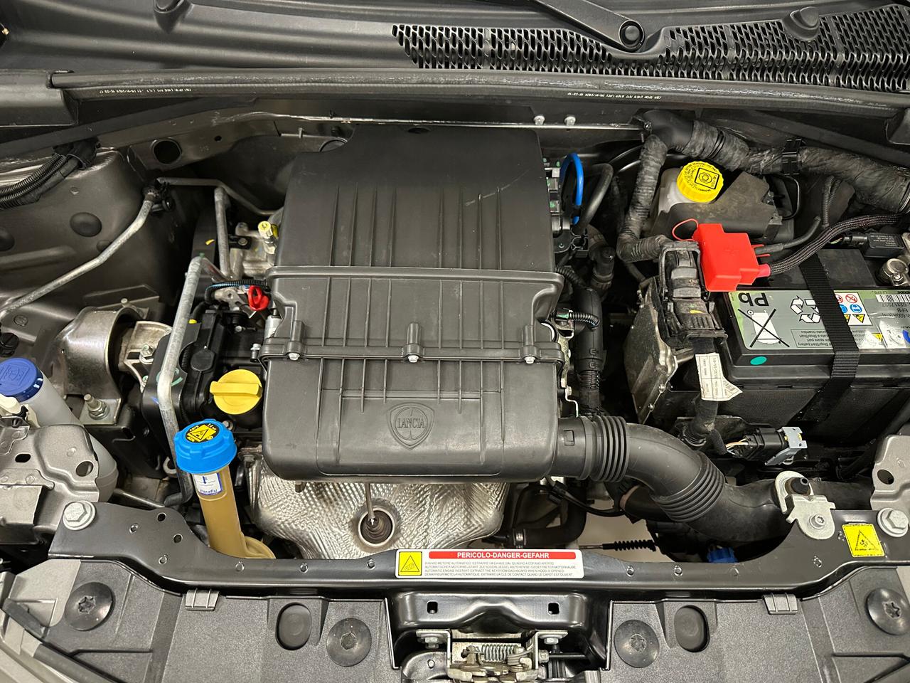 Lancia Ypsilon 1.2 69 CV 5 porte S&S Gold - 2020