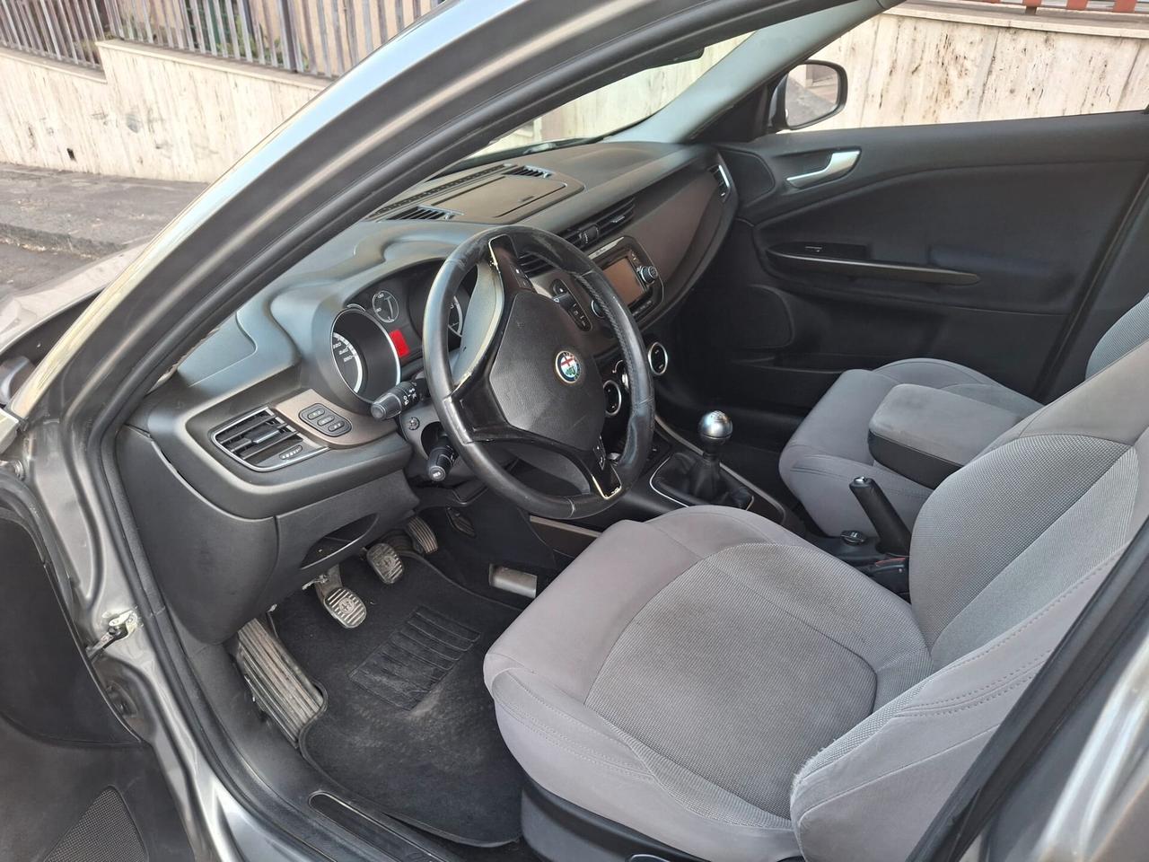 Alfa Romeo Giulietta 1.6 JTDm-2 105 CV Distinctive
