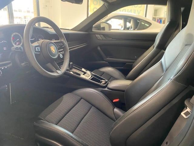 PORSCHE 992 CARRERA T