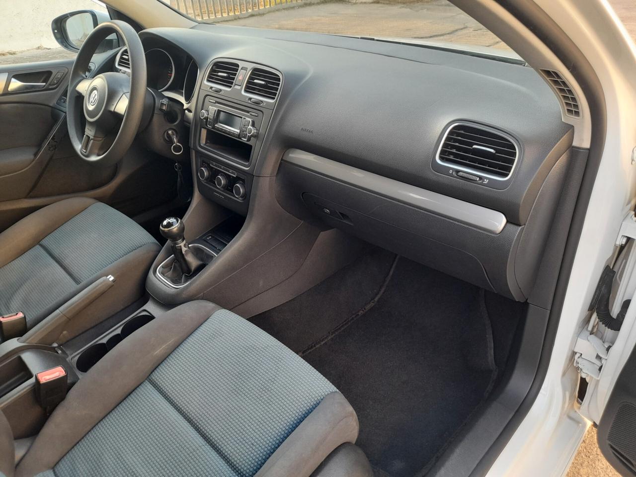 VW GOLF 1.6 TDI