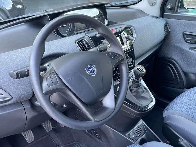 Lancia Ypsilon 1.0 FireFly 5p Hybrid Silver UNIPRO*NEOPATENTATI