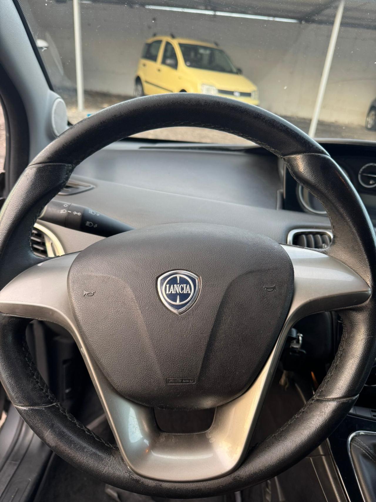 Lancia Ypsilon 1.3 MJT 16V 95 CV 5 porte S&S Platinum