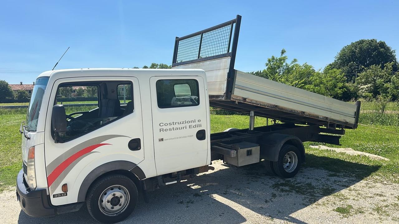 Mitsubishi cabstar 2007 diesel 2.5