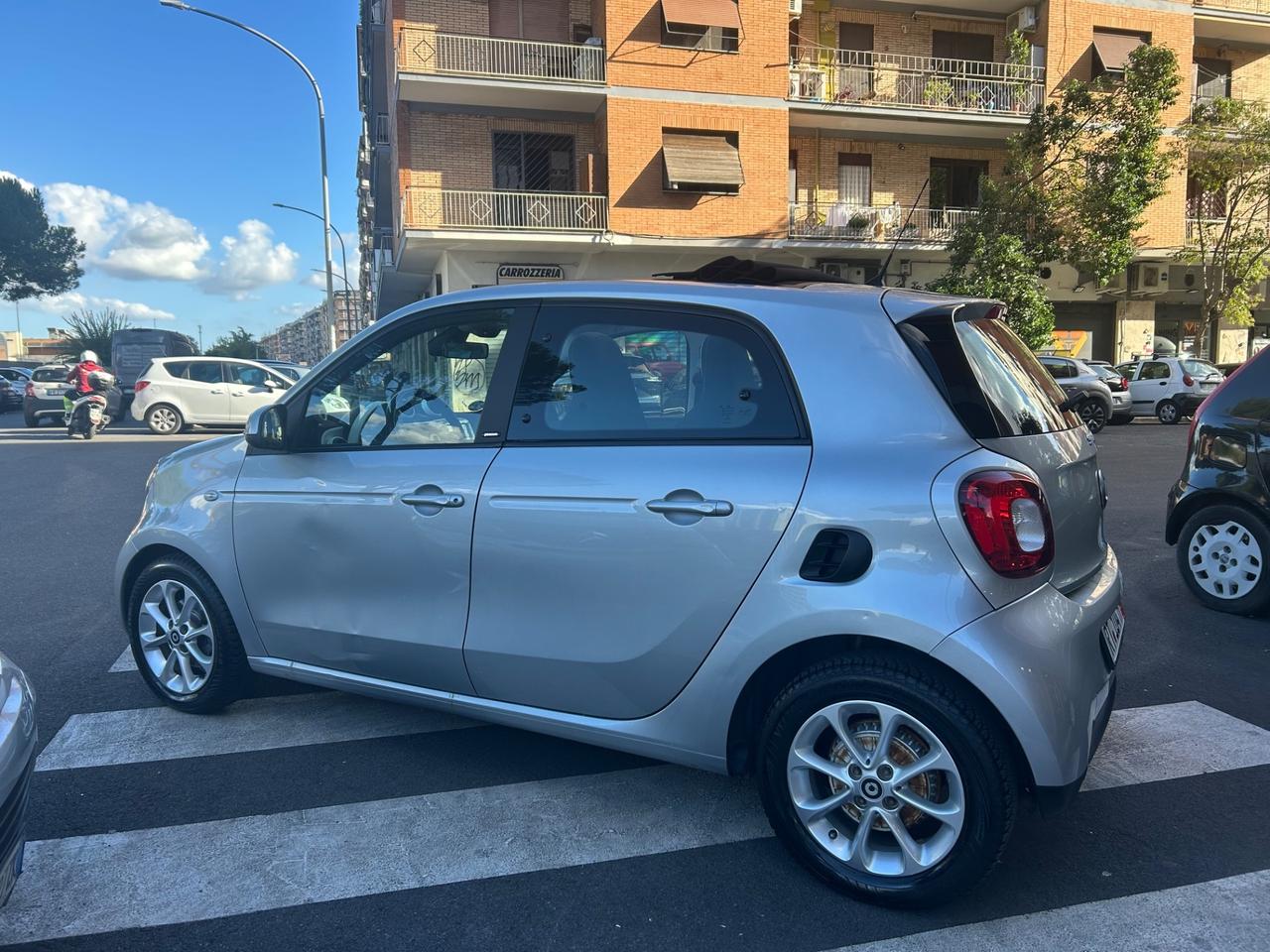 Smart ForFour 70 1.0 tetto apribile