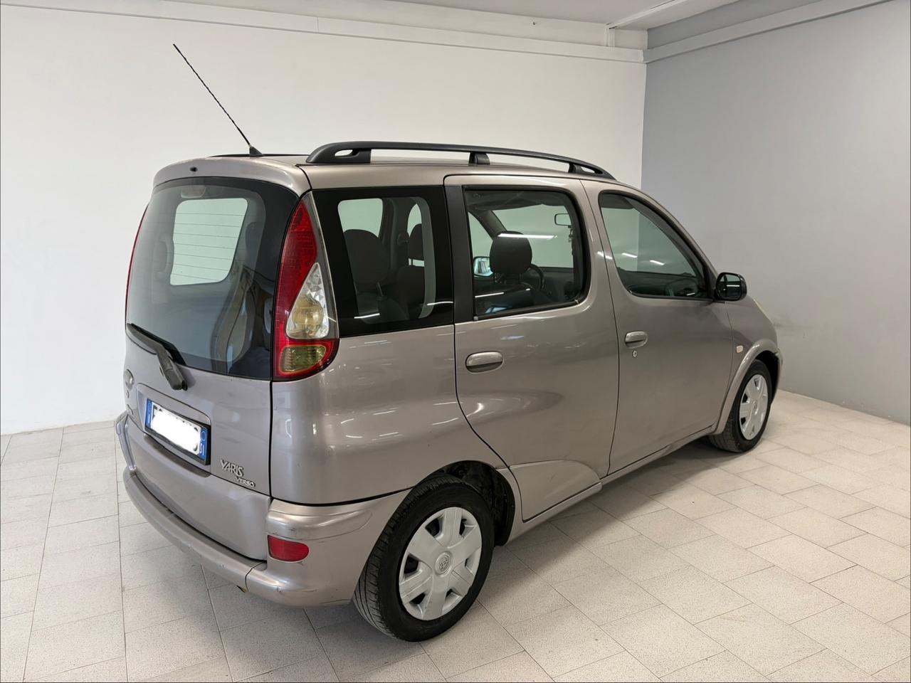 Toyota Yaris Verso 1.3i 16V cat Sol '03 Perfetta !