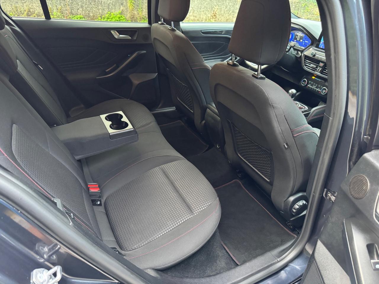 Ford Focus Hybrid ST LINE X