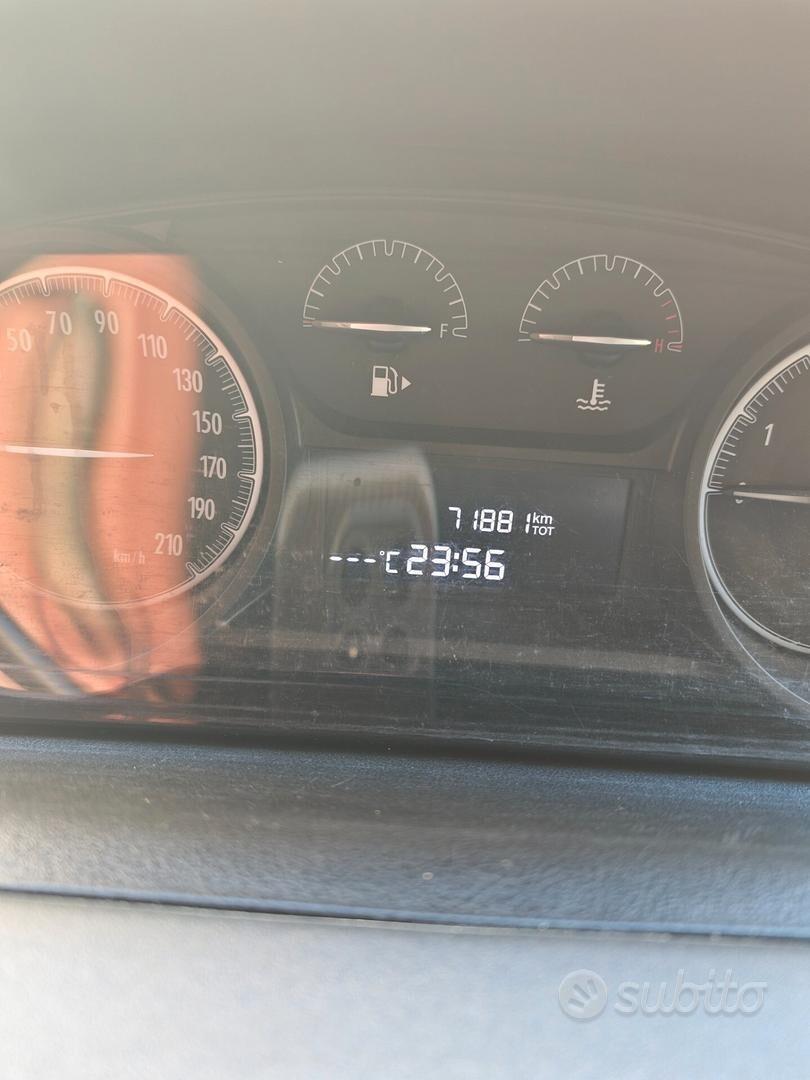 Lancia Ypsilon 1.2 69 CV 5 porte Silver
