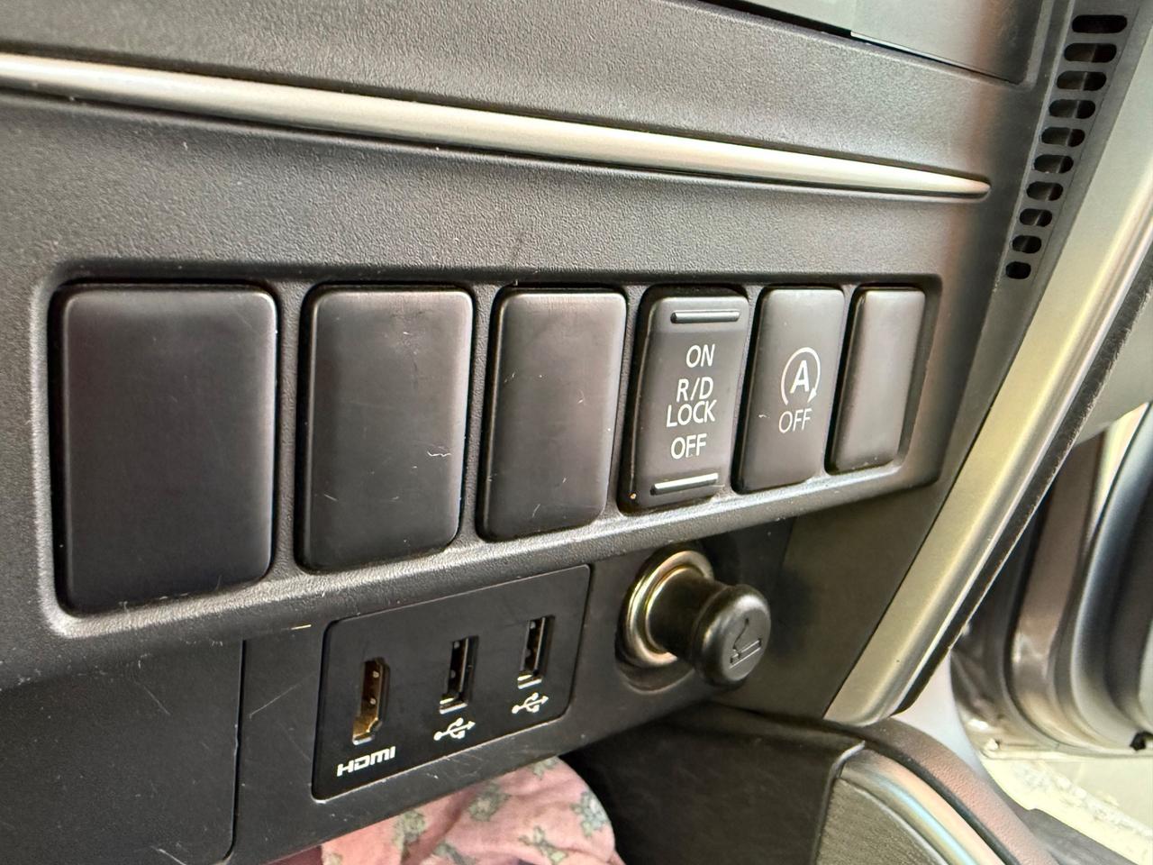Mitsubishi L200 2.3 D Club Cab 4x4 Super Select Intense