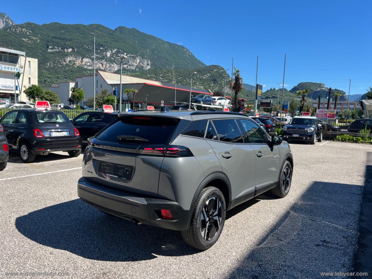 PEUGEOT 2008 PureTech 100 S&S Allure